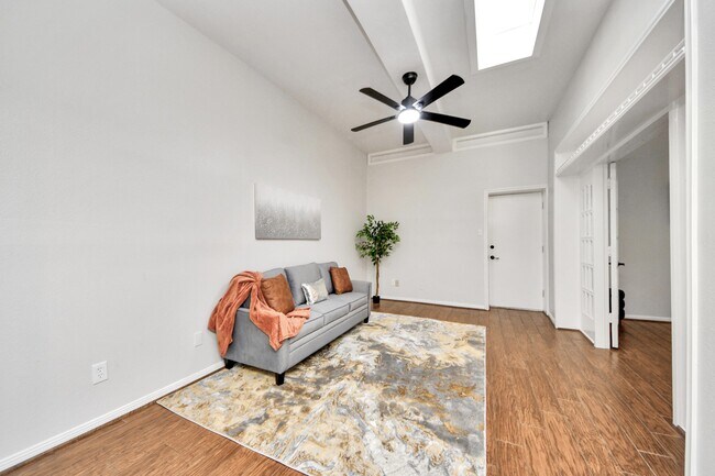 Building Photo - 18209 Vinland Dr