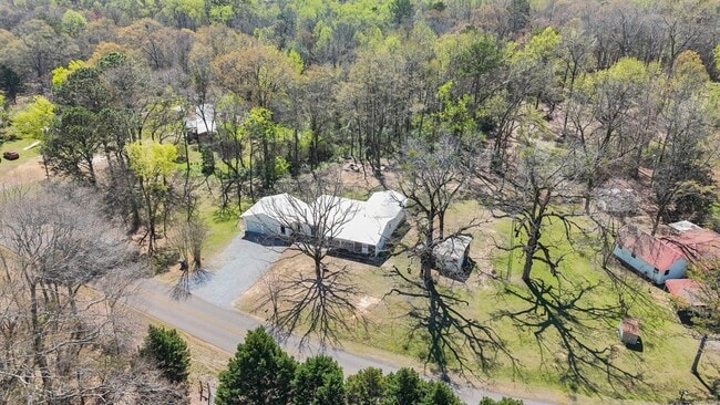 Building Photo - 1216 Old Rdg Rd E