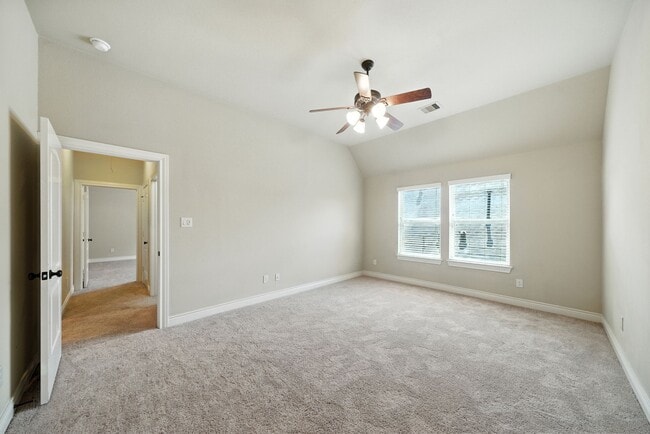 Building Photo - 27811 Bradford Ridge Dr