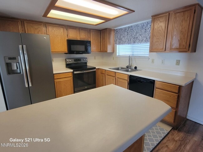 Building Photo - 404 Kathy Ave