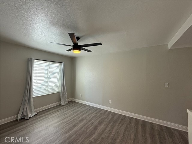 Building Photo - 1386 W 8th St