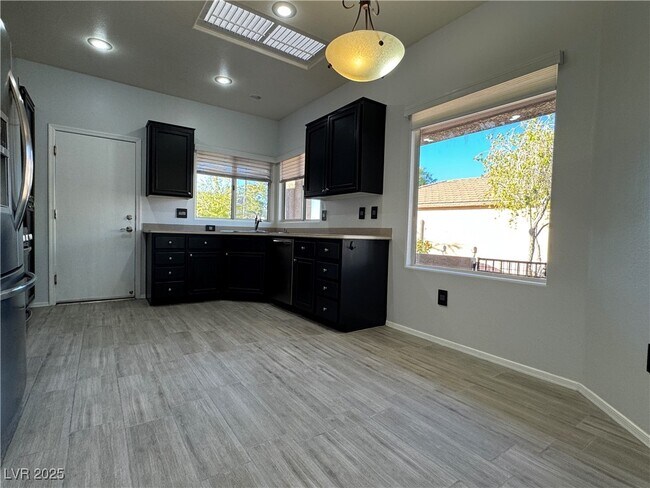 Building Photo - 1396 Couperin Dr