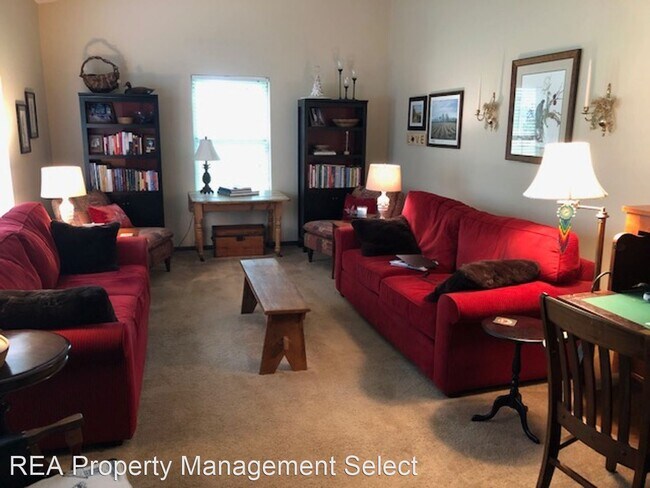 Building Photo - 3 br, 3 bath House - 485 Rocky Top Road