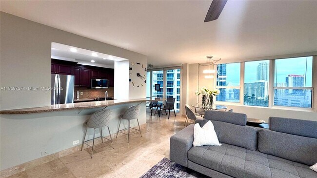 Building Photo - 3505 S Ocean Dr