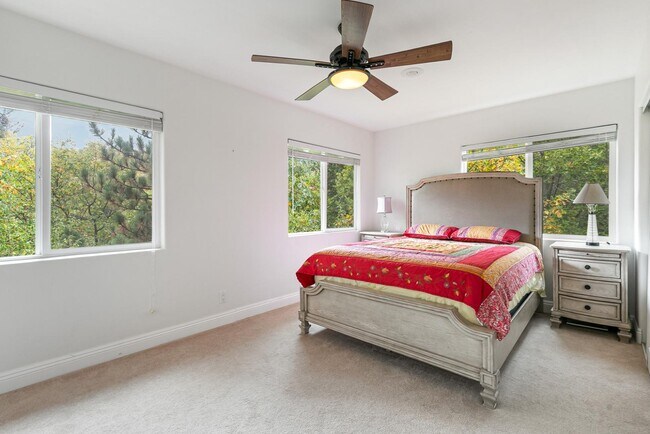 Building Photo - 27687 N Bay Rd