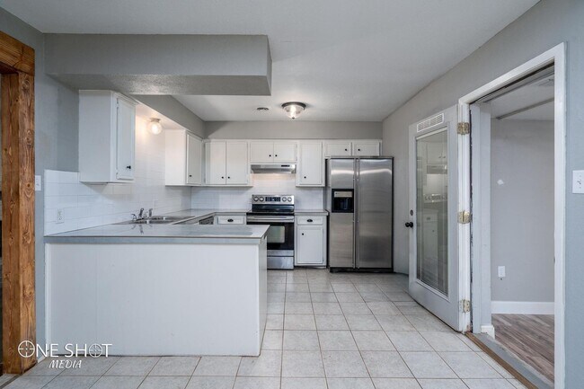 Building Photo - 3216 Chimney Rock Rd