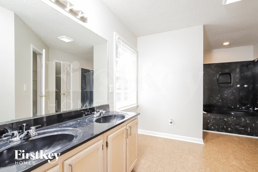 Building Photo - 3208 Wingrave Terrace