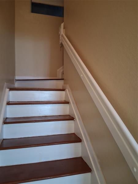 Building Photo - 1425 SE 24th Ct