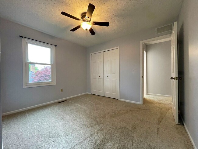 Building Photo - 6908 Gullway Bay Dr
