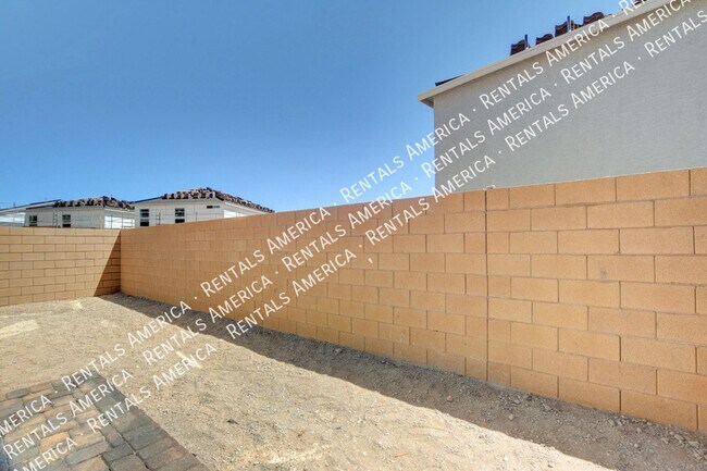 Building Photo - 6820 Calvitero St