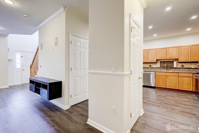 Building Photo - 100 Forest Dr