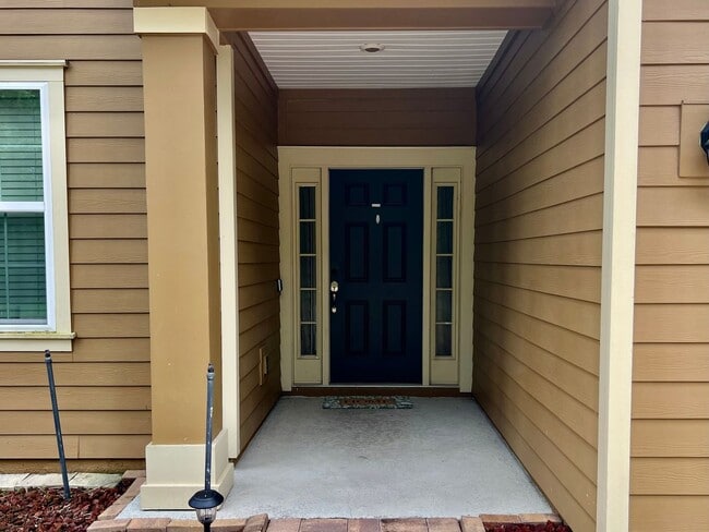 Building Photo - Spacious 5-Bedroom Home with Lawn Care Included!