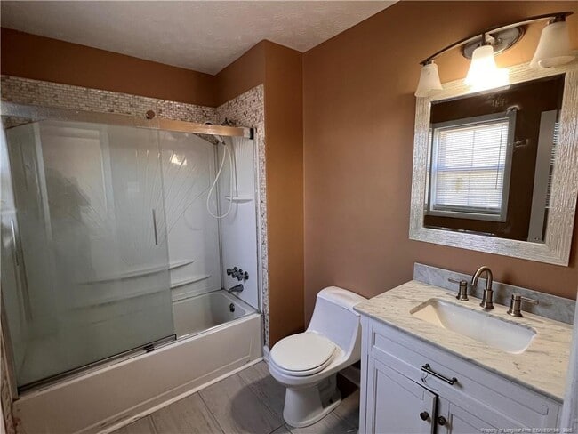Building Photo - 136 Brocton Dr