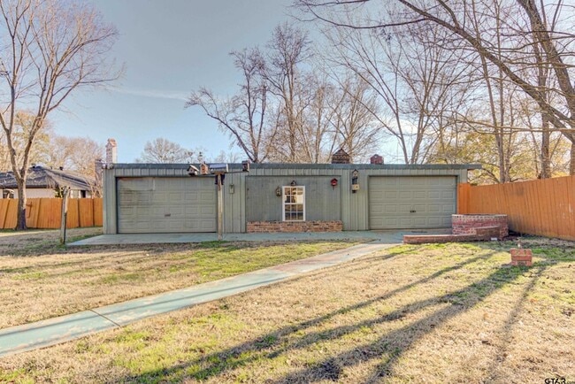 Building Photo - 16744 Overland Stage Dr