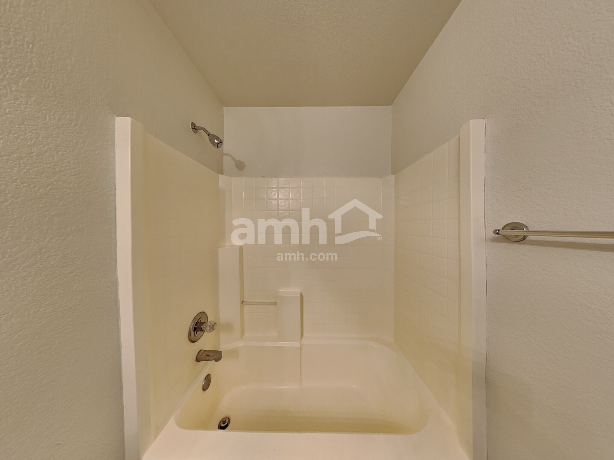 Building Photo - 11312 E Quintana Ave