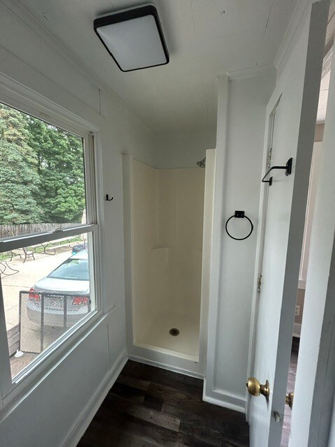 Building Photo - 935 6th St