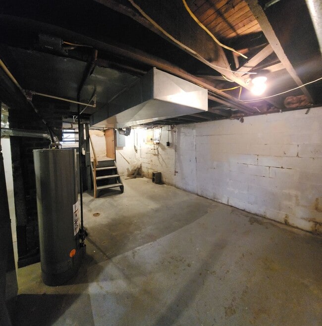 Building Photo - Nice 2 bedroom