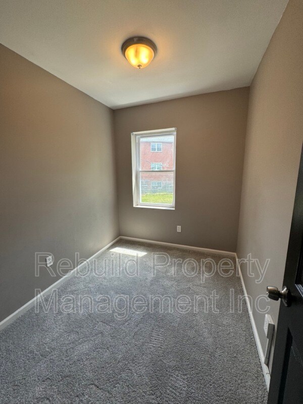 Building Photo - 3303 Winterbourne Rd