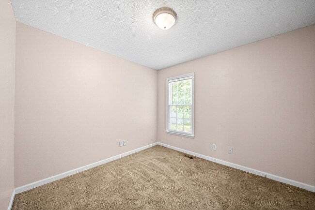 Building Photo - 750 Carmack Ct