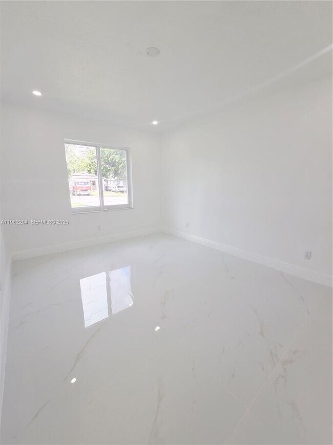 Building Photo - 4490 SW 19th St