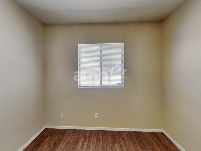 Building Photo - 11221 W Coronado Rd