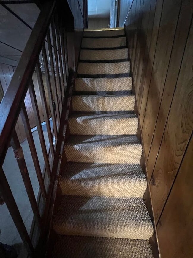 Building Photo - Single Family Home