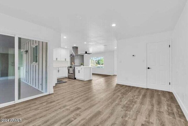 Building Photo - 1734 E Laguna Dr