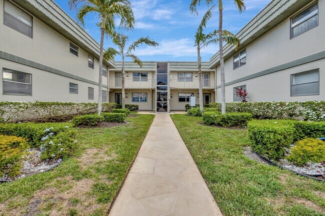 Building Photo - 637 Monaco Ct