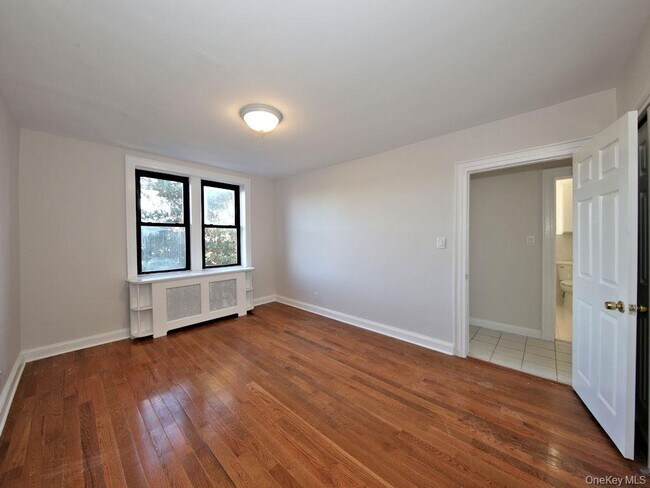 Building Photo - 110 Bradford St