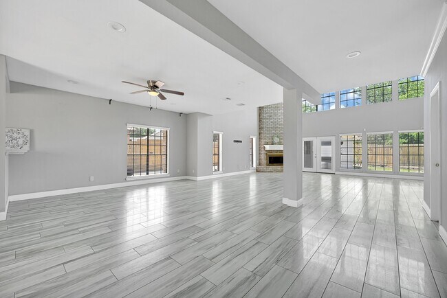 Building Photo - 3555 Ashfield Dr