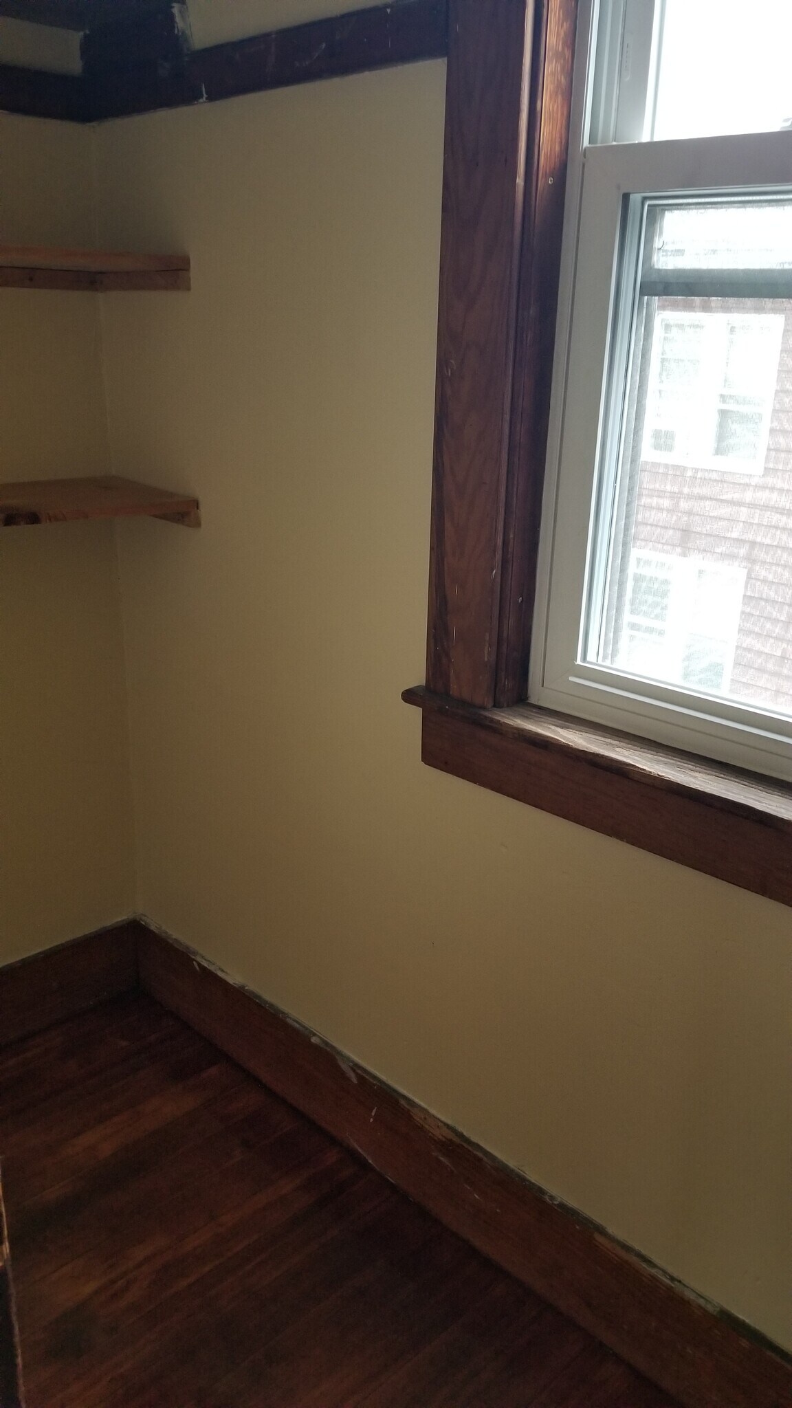 Building Photo - 14 Bardwell St