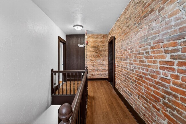 Building Photo - 42 Almont St