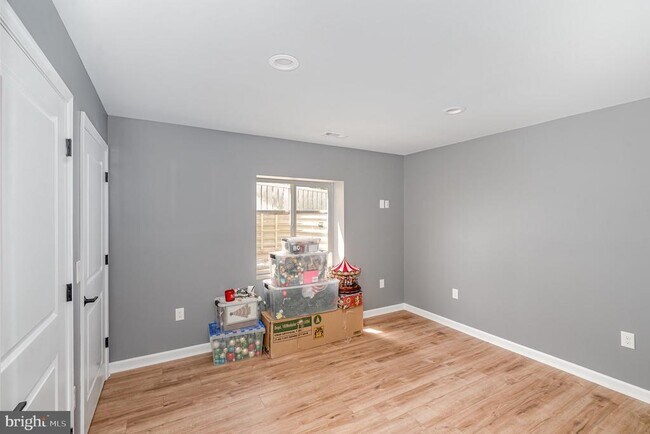 Building Photo - 24846 Somerby Dr