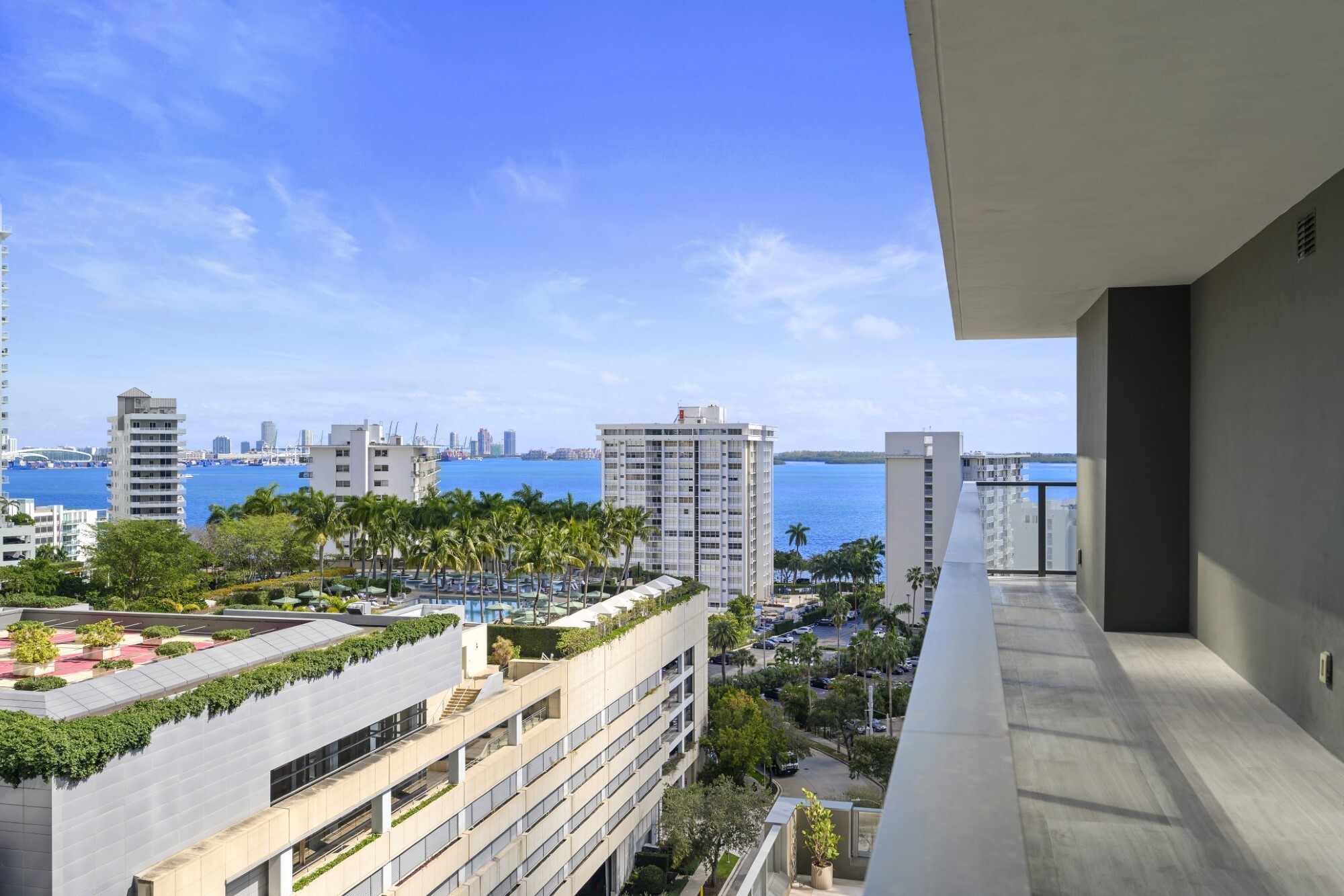 Building Photo - 1451 Brickell Ave