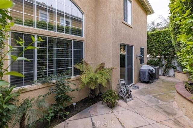 Building Photo - 22 Melrose Dr