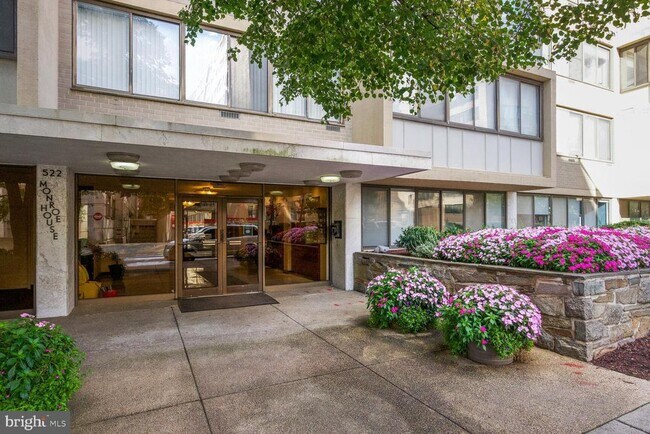 Primary Photo - 522 21st St NW