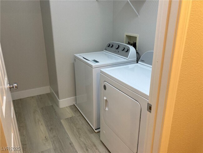 Building Photo - 9068 W Palomino Park Ct