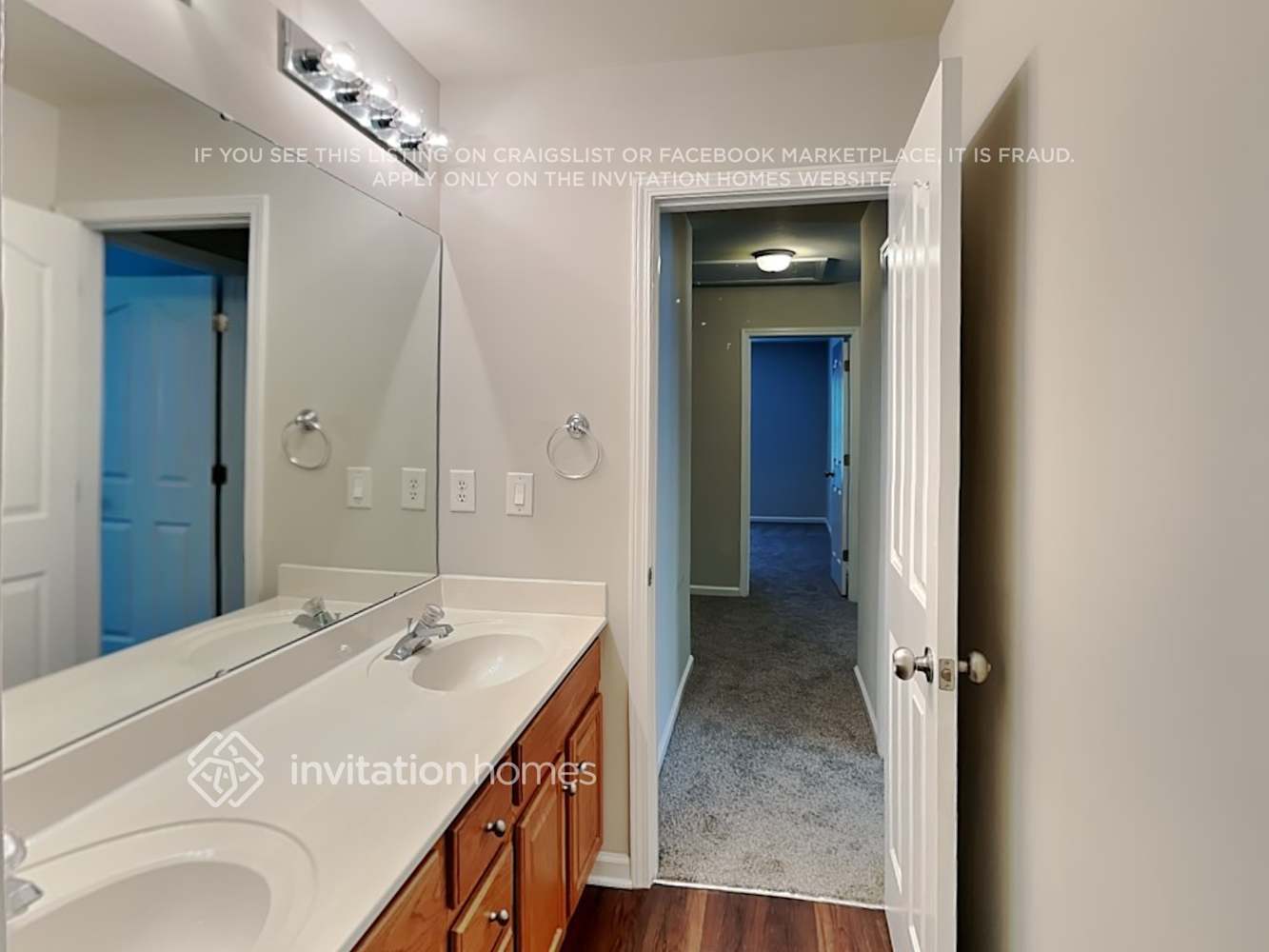 Building Photo - 15604 Carrington Ridge Dr