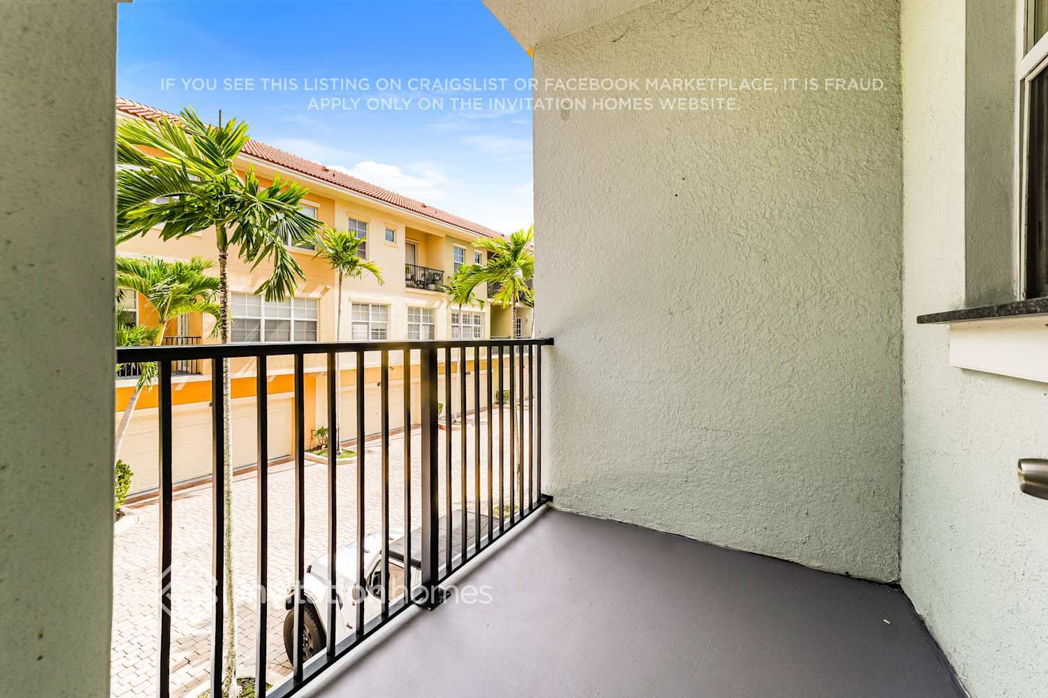 Building Photo - 2564 Gardens Pkwy