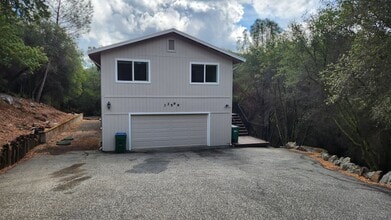 Building Photo - Lake Wildwood Home with Granny unit