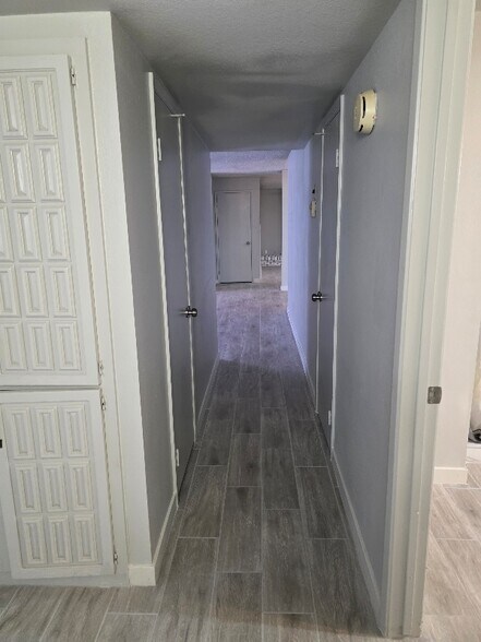 Building Photo - 4852 N 81st Dr