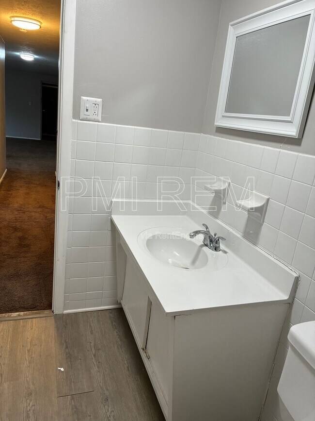 Building Photo - 14221 Triskett Rd