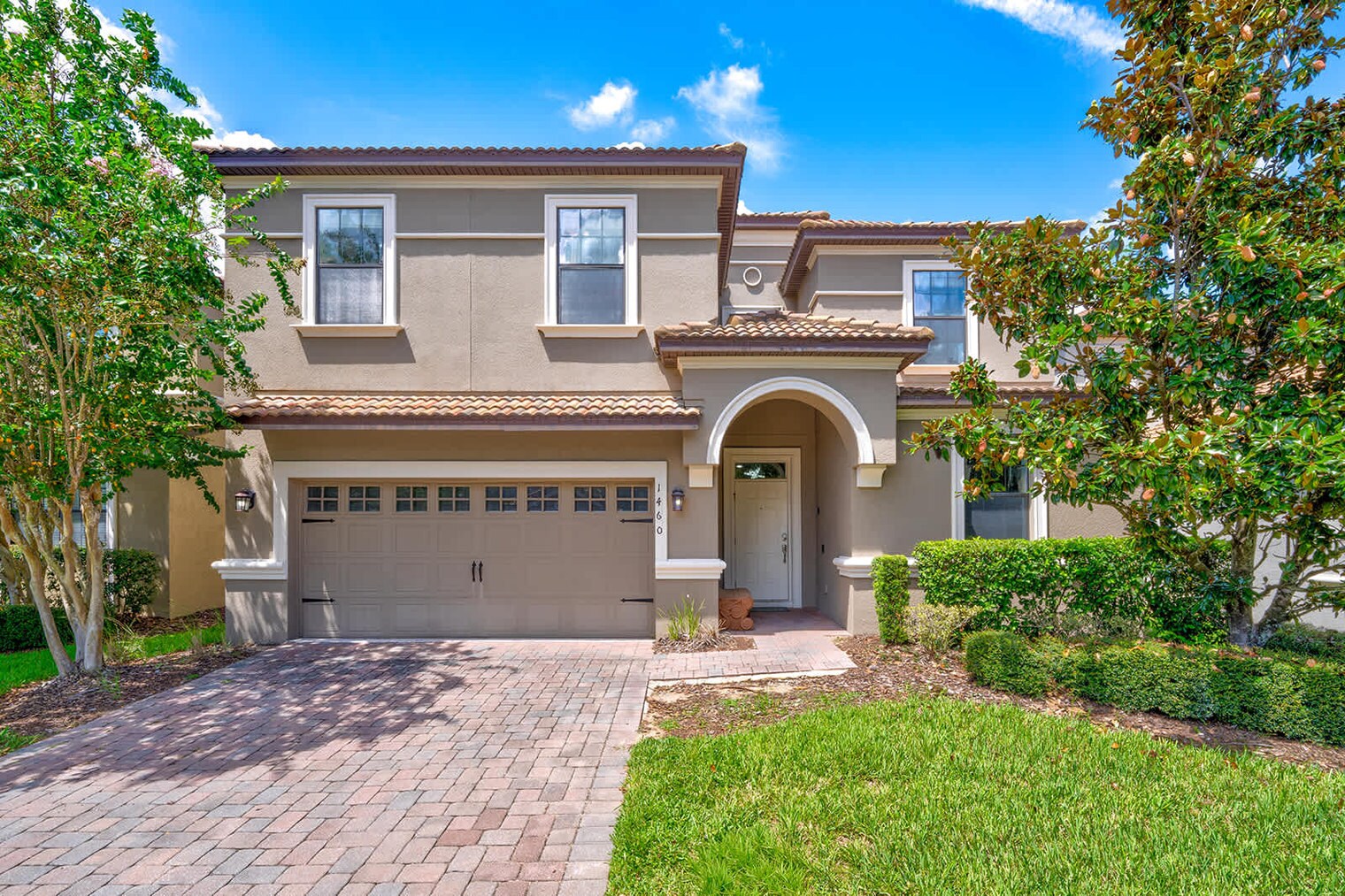 Building Photo - 1460 Moon Valley Dr