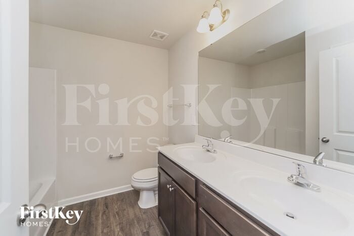 Building Photo - 2094 Cypress Village Dr NW