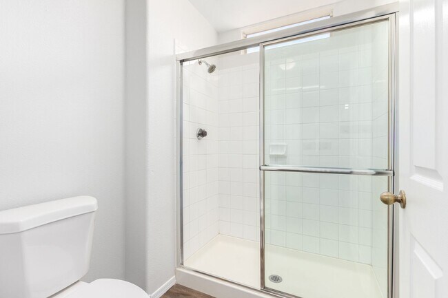 Building Photo - North Scottsdale Large 3 bed condo with attached 2 car garage, 1st floor unit