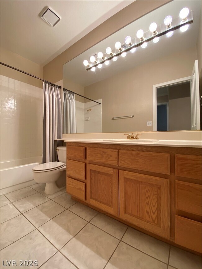 Building Photo - 7816 Waterfalls Ave