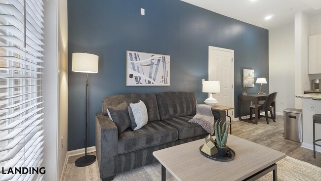 Building Photo - 655 W Mallard Creek Church Rd