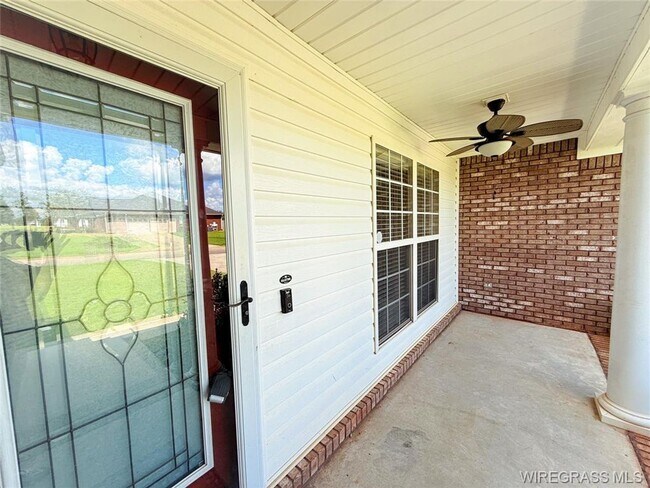 Building Photo - 501 Homestead Way