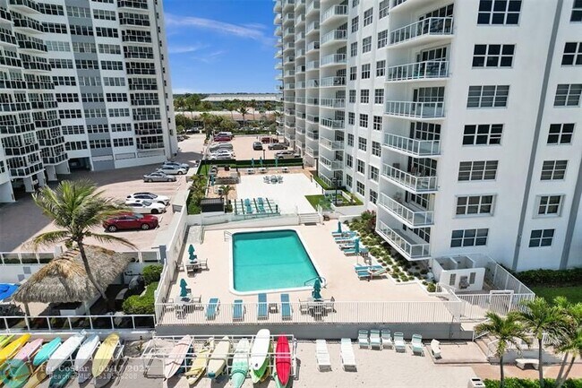 Building Photo - 3750 Galt Ocean Dr