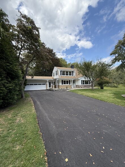 Primary Photo - 62 Belfield Dr